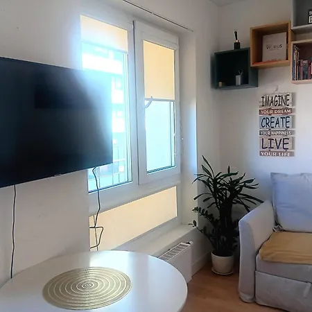 Good Price, Location, Self Check-in, Tidy Cozy Flat *